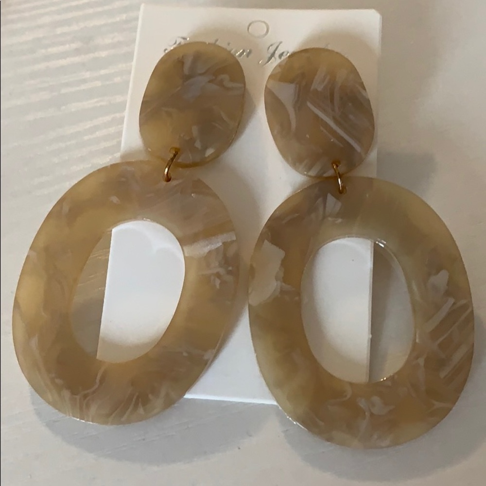 Beautiful earrings!